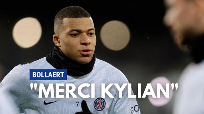 Lens - PSG : Kylian Mbappé salué par le stade Bollaert